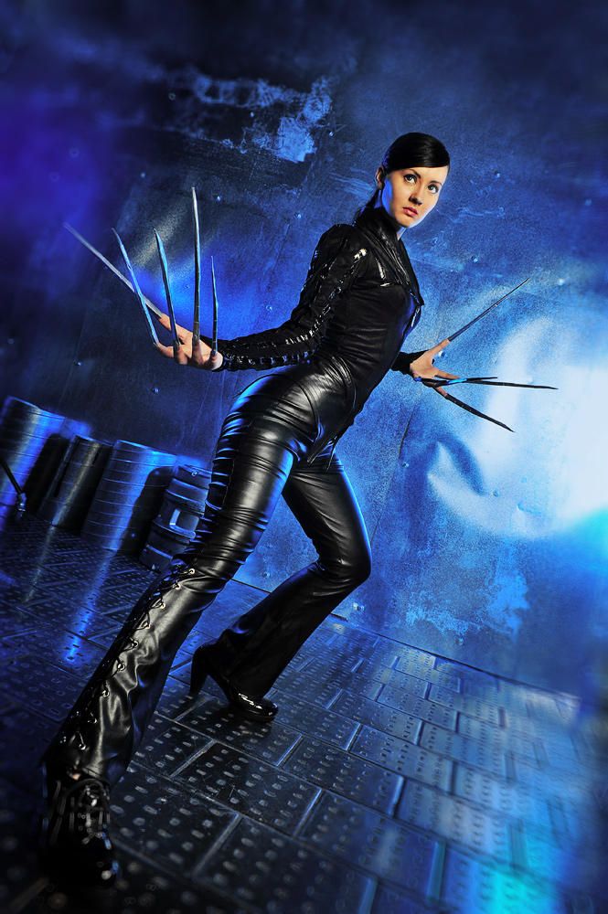 Kelly Hu